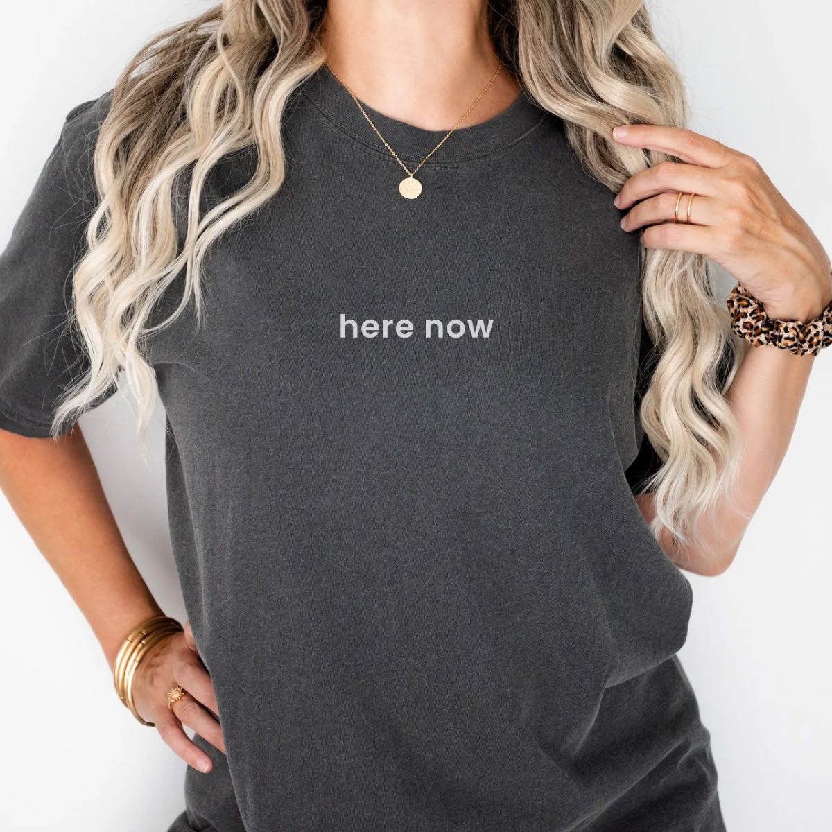 Mindful grounding message tee with “Here Now” minimalist design