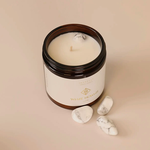 Spruce and cedarwood crystal candle with White Howlite for calm and grounding, clean-burning soy wax
